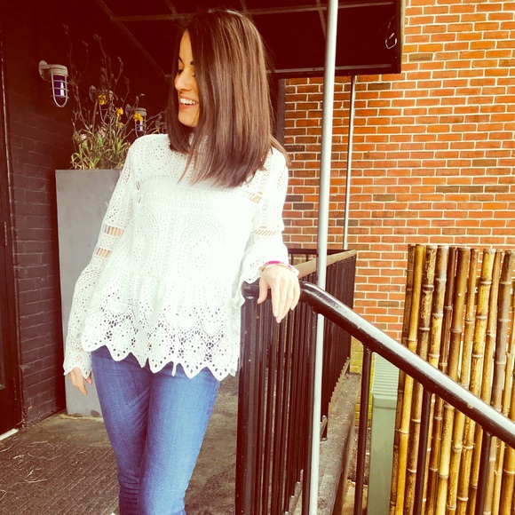 Meet your Posher, Laura - Picture 1 of 1